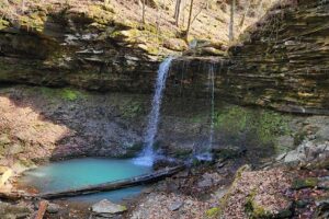 Hike to Pack Rat Falls